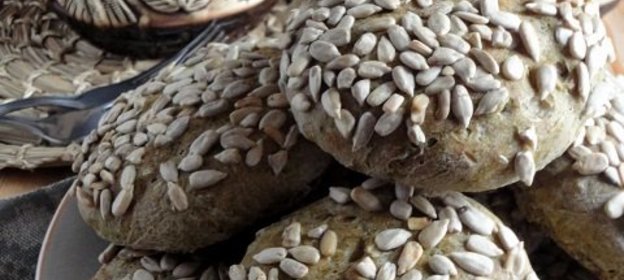 Постная булочка с перловкой