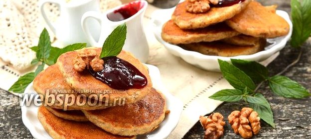 Дрожжевые оладьи с орехами