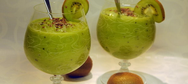 Смузи с киви и авокадо „Малахит