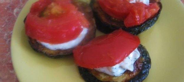 Оладьи из свеклы и творога