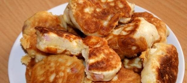 Оладьи с ветчиной и сыром
