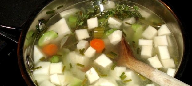 Бульон с сельдереем