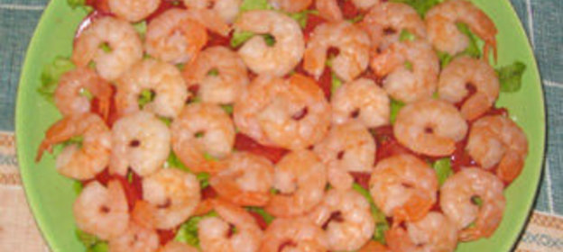 Салат Цезарь с креветками