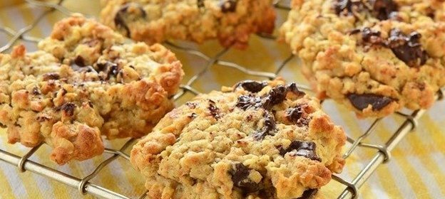 Овсяное печенье с бананом и изюмом