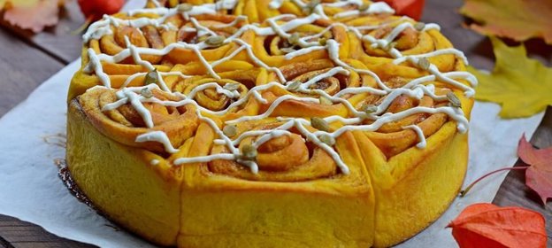 Тыквенные булочки с корицей