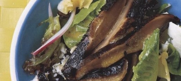 Морской окунь, фаршированный дайконом