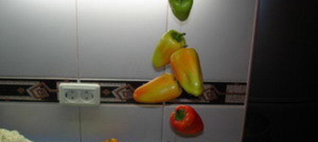 Совет как сохранить овощи и украсить балкон с пользой для семьи