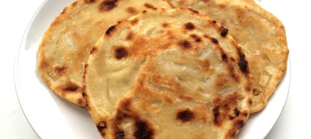 Луковые лепешки