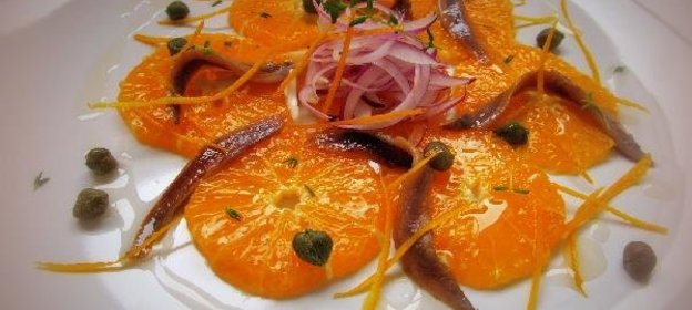 Карпаччо из апельсинов с анчоусами