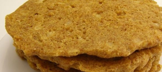 Пикантные лепешки с сыром в микроволновке