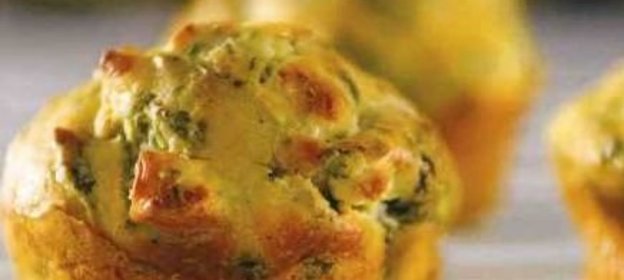 Маффины со шпинатом и сыром