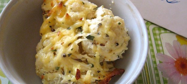 Запеканка из цветной капусты под сыром