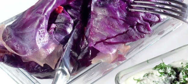 Голубцы из красной капусты с уткой
