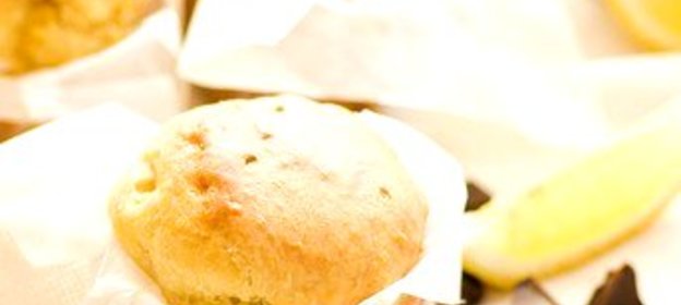 Лимонные маффины с джемом