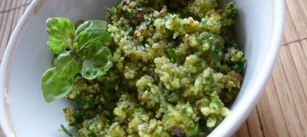 Ореховый соус с зеленью