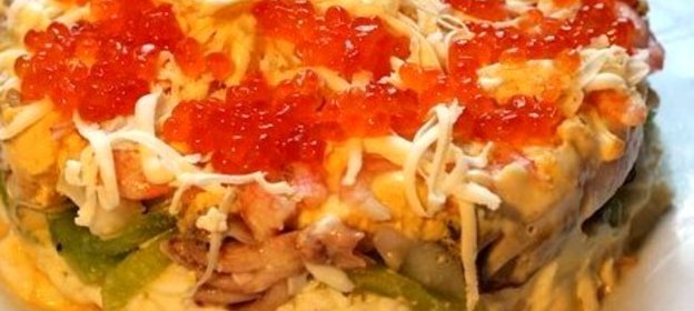 Слоеный морской салат с киви