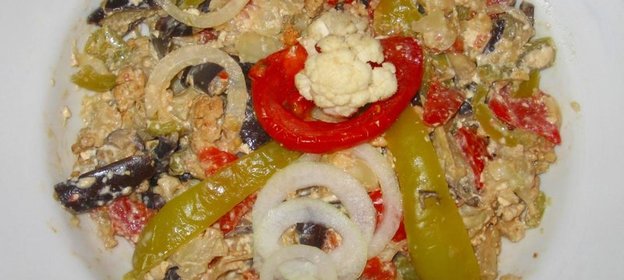 Лето - Салат из печёных овощей по-болгарски