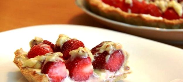 Клубничная пицца