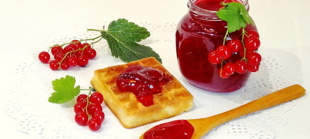 Желе из красной смородины с ванилью