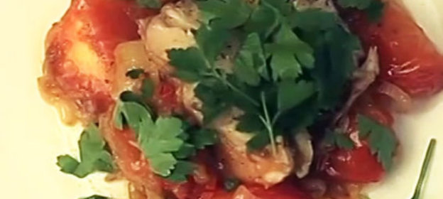 Морской окунь с овощами