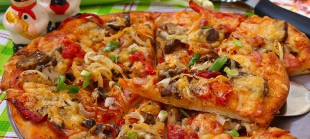 Пицца на кефирном тесте