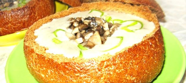 Чешский суп в хлебе