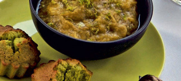 Пюре из ревеня с цедрой зеленого лимона