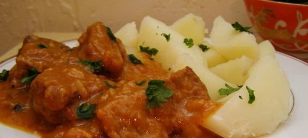 Соус из свекольной ботвы