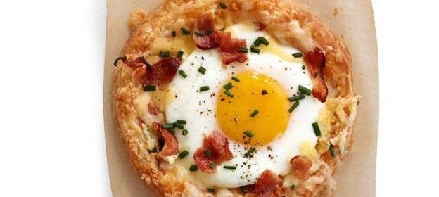 Завтрак в хлебе за 30 минут