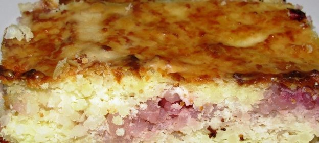 Рисовая запеканка с ягодной начинкой