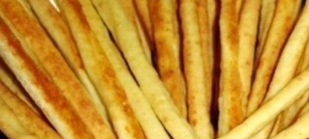 Салат из морского языка с анчоусами и омарами