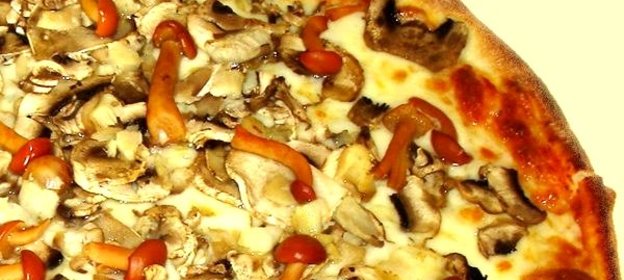 Пицца с опятами
