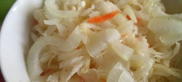 Капуста в быстром маринаде с чесноком