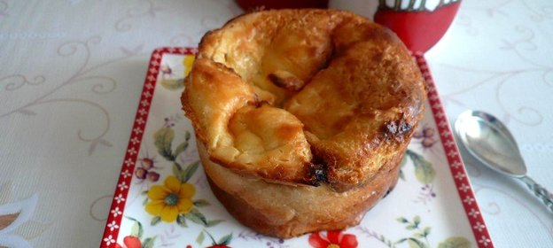 Фальшивая булочка с яблочной начинкой