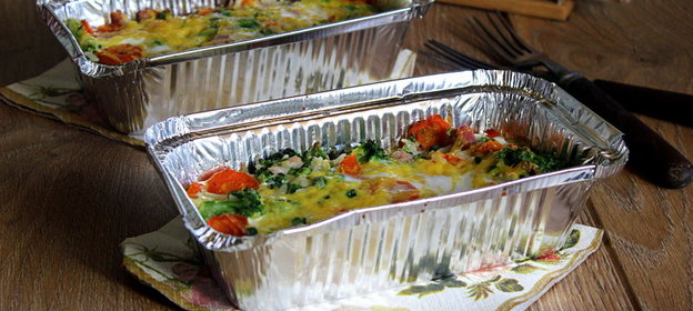 Запеканка из риса и овощей с нежной копчено-вареной грудинкой ( тест-драйв с Окраиной)