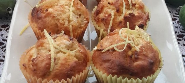Маффины с фейхоа и лимонным соком (безлактозные)