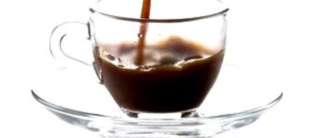 Черный кофе с яичной скорлупой