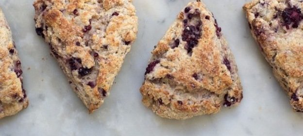 Печенье с ежевикой