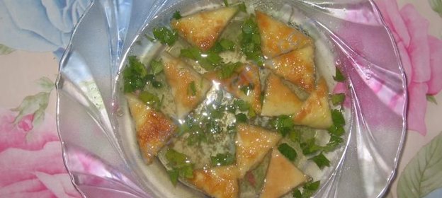 Бульон с яйцом