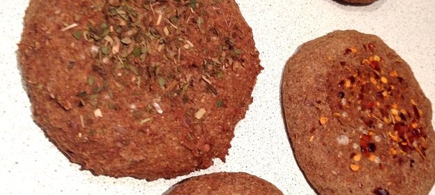 Кунжутно-льняные булочки со специями