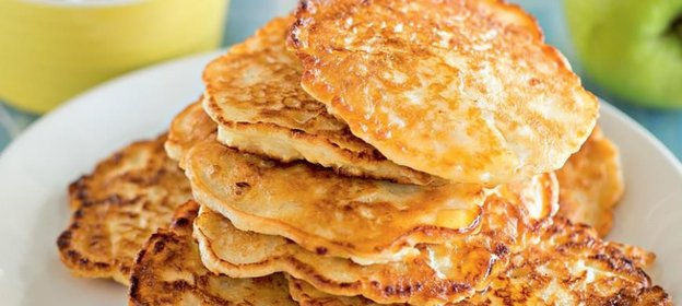 Оладьи с рисом и яблоками