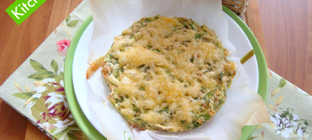 Кабачковая запеканка с зеленью и курицей