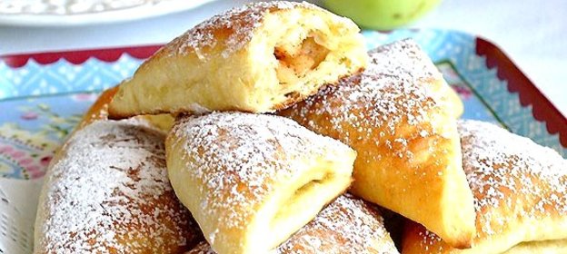 Булочки с яблоками