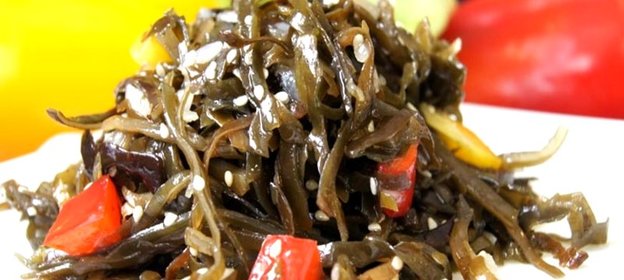 Салат по-корейски из морской капусты