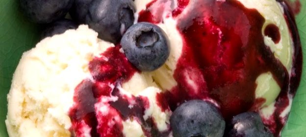 Чернично-лаймовый соус