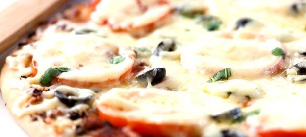 Пицца на гриле