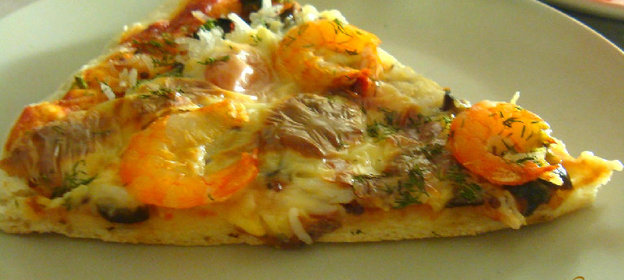 Пицца с креветками