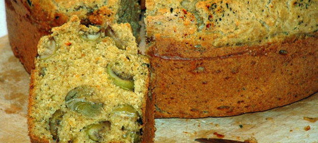 Несладких кукурузный кекс с оливками