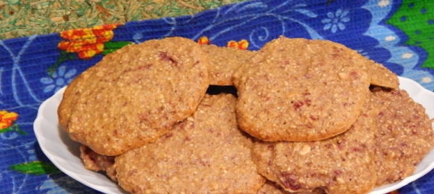 Печенье из овсяных хлопьев с изюмом