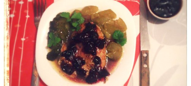 Курица в меду под клюквенным соусом